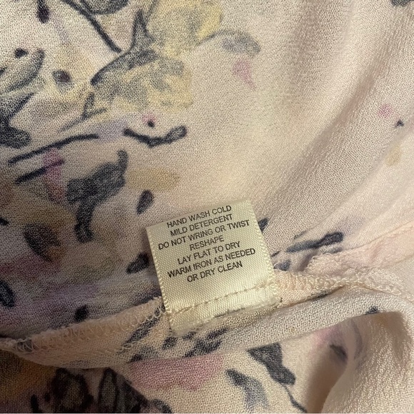 Love Stitch floral print top -wide straps-Side Ties-Size Small-Square neckline - Picture 9 of 9